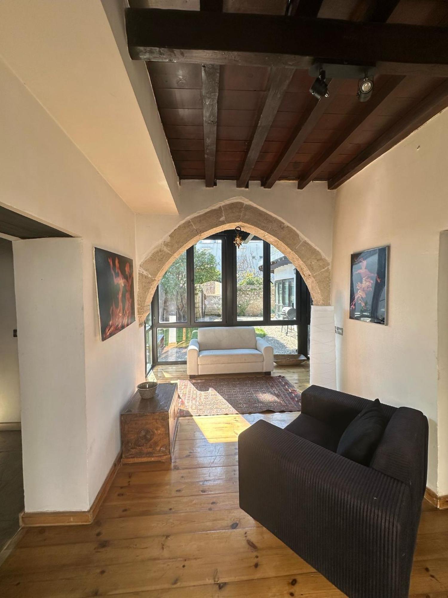 Villa Olive House à Kyrenia  Extérieur photo
