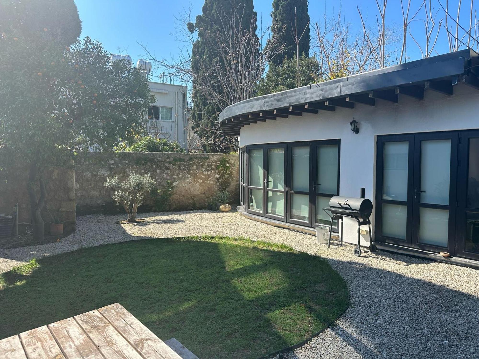 Villa Olive House à Kyrenia  Extérieur photo